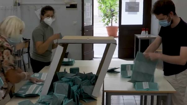 Recuento tras el referéndum constitucional Recuento tras el referéndum constitucional