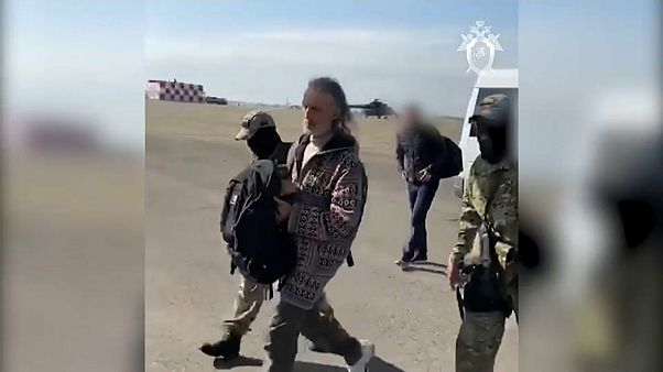 Ein Sektenanführer nach der Festnahme in der russischen Region Krasnojarsk Ein Sektenanführer nach der Festnahme in der russischen Region Krasnojarsk