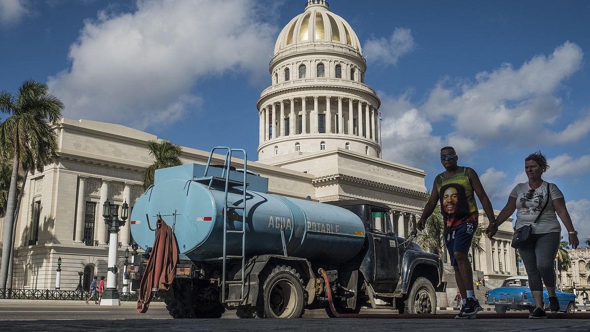 FOTO Rete idrica carente, siccità ed embargo: il problema dell'acqua potabile a Cuba