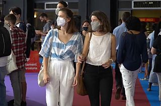 Jovens procuram emprego no "deserto" laboral espanhol