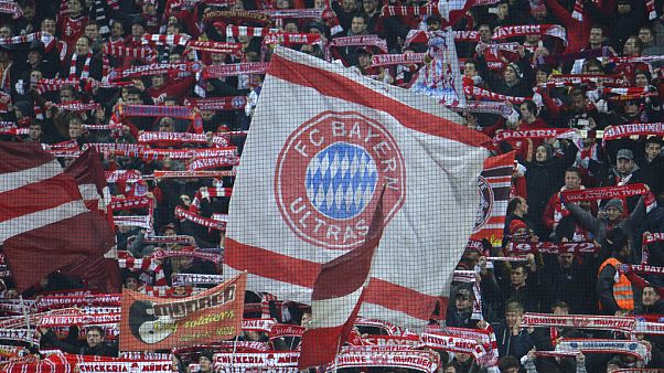 Bayern-szurkolók egy hazai mérkőzésen 2015-ben Bayern-szurkolók egy hazai mérkőzésen 2015-ben