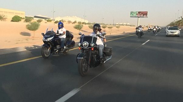 السعودية نيوز | 
    شاهد: شباب وشابات يحتفلون باليوم الوطني السعودي على دراجاتهم النارية
