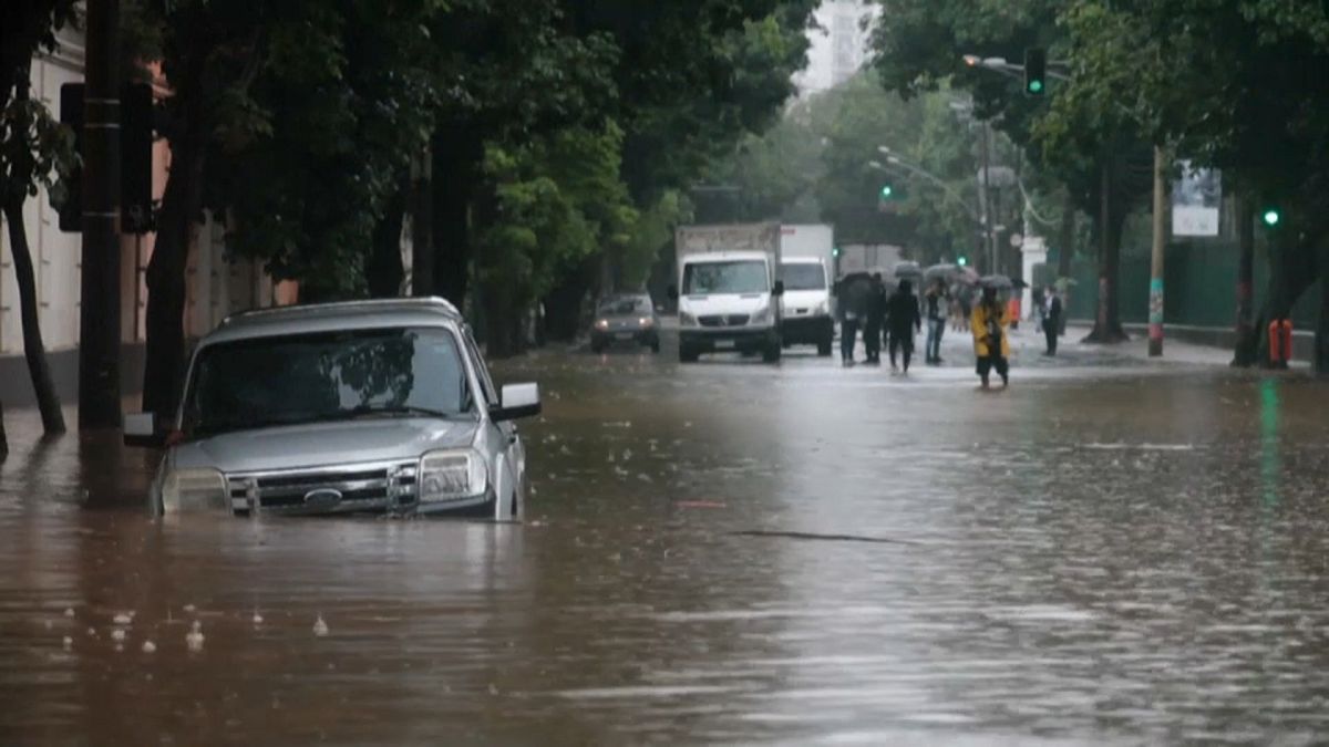 Au Brésil, Rio se retrouve sous les eaux