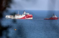 Akdeniz'de araştırma yapan Oruç Reis gemisi