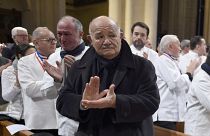 Le chef Pierre Troisgros, lors des funérailles de son ami Paul Bocuse.