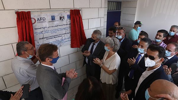 المبنى الجديد لمدرسة فروش بيت دجن الثانوية المختلطة الواقعة في المنطقة ج المبنى الجديد لمدرسة فروش بيت دجن الثانوية المختلطة الواقعة في المنطقة ج