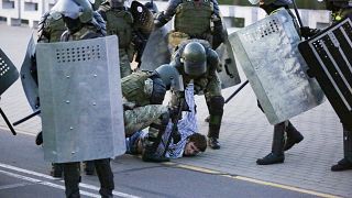 Detenção durante manifestação em Minsk