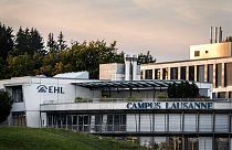 İsviçre'de öğrencileri karantinaya alınan Ecole Hoteliere de Lausanne Turizm ve Otelcilik Okulu.