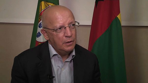 Santos Silva acredita que UE vai ajudar Moçambique Santos Silva acredita que UE vai ajudar Moçambique