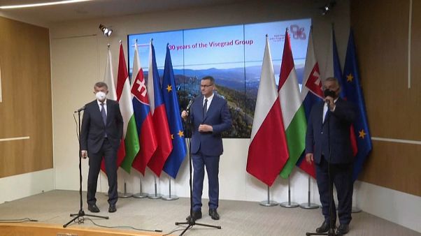 Μεταναστευτικό: Σκληρή γραμμή από τους ηγέτες του Βίζεγκραντ Μεταναστευτικό: Σκληρή γραμμή από τους ηγέτες του Βίζεγκραντ
