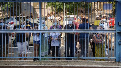 Protestos por segurança nas escolas face à Covid
