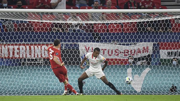 Lewandowski gólját a játékvezető les miatt nem adta meg Lewandowski gólját a játékvezető les miatt nem adta meg