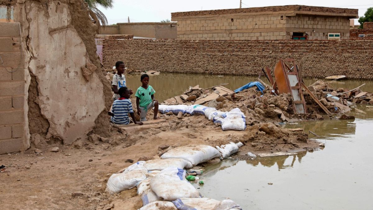 830 ألف شخص تضرروا جراء الأمطار الغزيرة والفيضانات في السودان