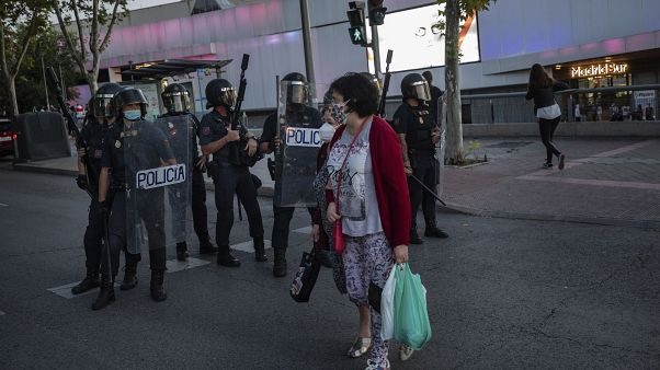 A Madrid, plus de 850 000 habitants ont été partiellement reconfinés depuis lundi 21 septembre 2020 A Madrid, plus de 850 000 habitants ont été partiellement reconfinés depuis lundi 21 septembre 2020