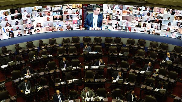 Arjantin Meclisi koronavirüs döneminde oturumları video konferansla yapıyor Arjantin Meclisi koronavirüs döneminde oturumları video konferansla yapıyor