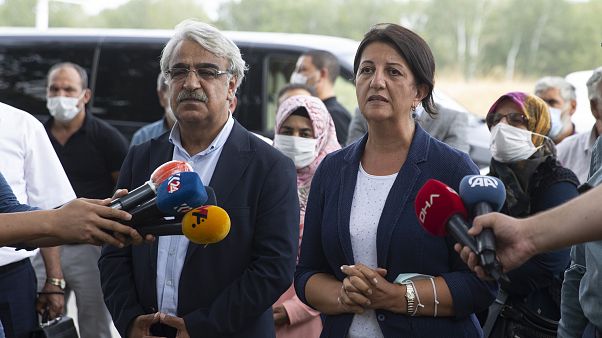 Mithat Sancar ve Pervin Buldan Mithat Sancar ve Pervin Buldan
