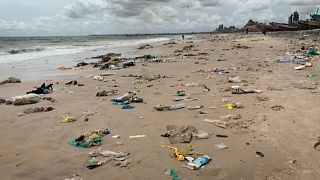 Sénégal : Le combat de la ville balnéaire de Bargny contre les déchets