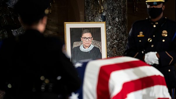 ABD Yüksek Mahkemesi Yargıcı Ruth Bader Ginsburg'un cenazesi Kongre'ye getirildi ABD Yüksek Mahkemesi Yargıcı Ruth Bader Ginsburg'un cenazesi Kongre'ye getirildi