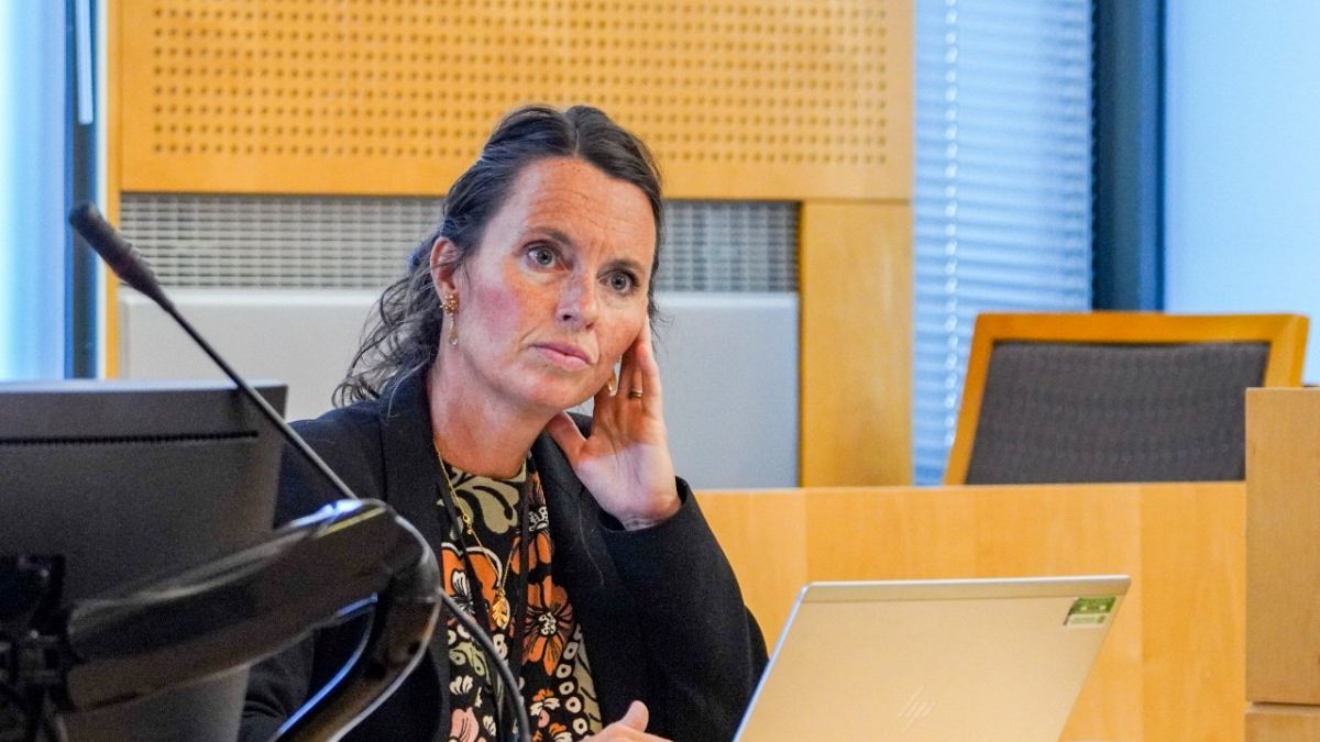 محامية الشرطة آن كارولين بيكن من جهاز الأمن في الشرطة النرويجية خلال اجتماع في محكمة على صلة بهجوم باريس 1982 - أوسلو 2020/09/10