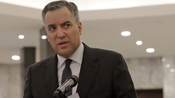 Lübnan Başbakanı Mustafa Edib istifa etti Lübnan Başbakanı Mustafa Edib istifa etti