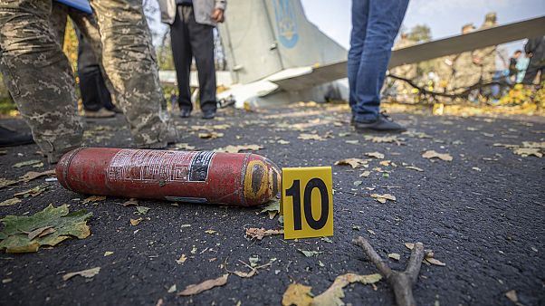 Des débris d'avion, près de l'aéroport militaire de Tchougouïv, Ukraine, le 26 septembre 2020 Des débris d'avion, près de l'aéroport militaire de Tchougouïv, Ukraine, le 26 septembre 2020