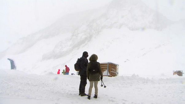 60 cm Schnee im September im österreichischen Stubaital 60 cm Schnee im September im österreichischen Stubaital