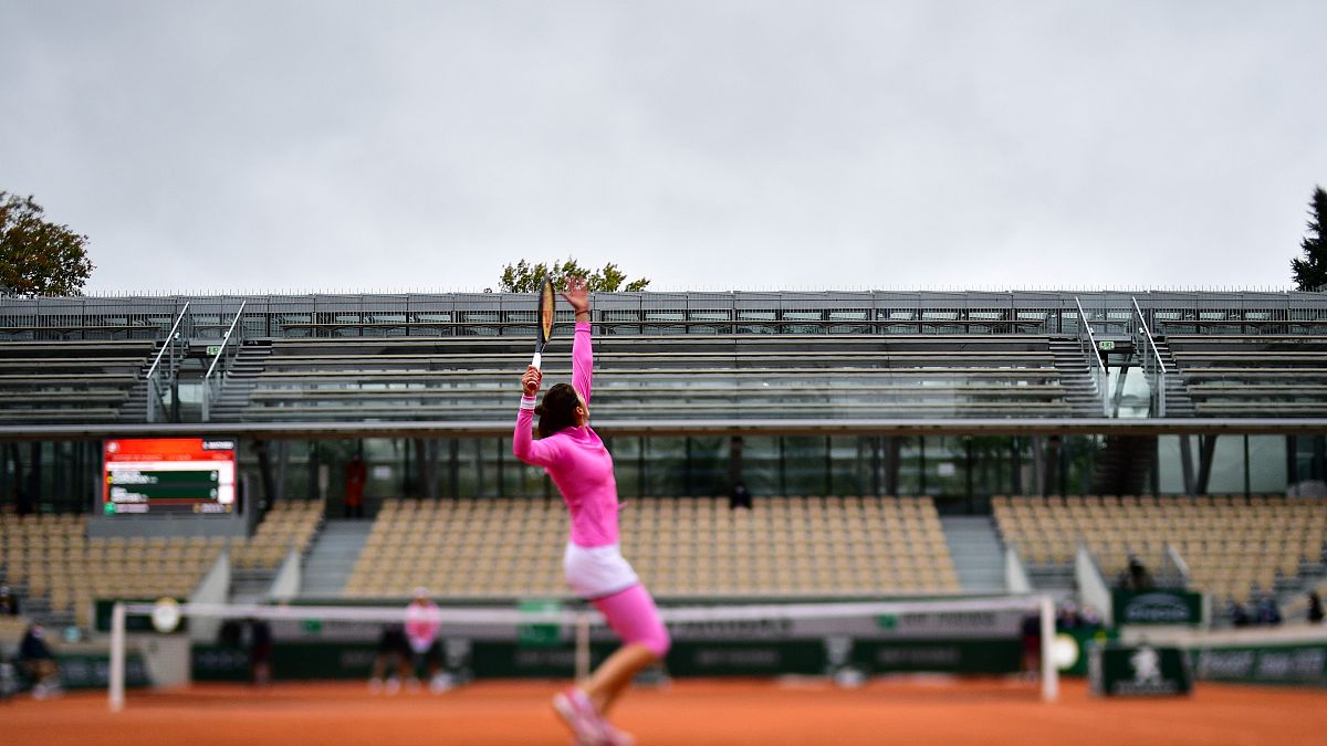 Schwieriger Start der French Open bei Kälte und Regen