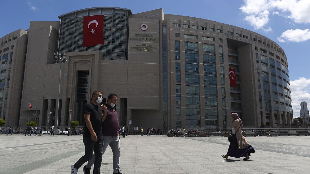 turkey-detains-16-kurdish-journalists-over-alleged-terrorist-links