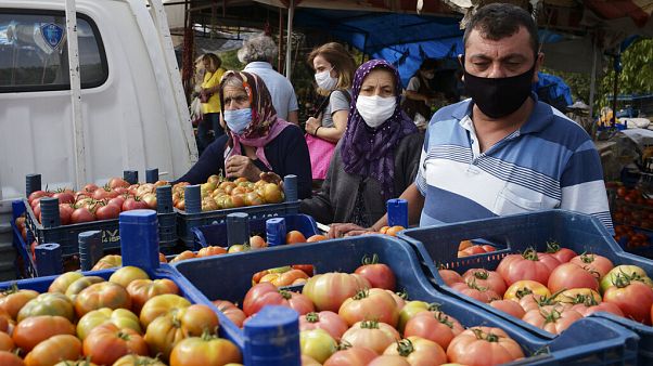 Türkiye'de Covid-19 salgını Türkiye'de Covid-19 salgını