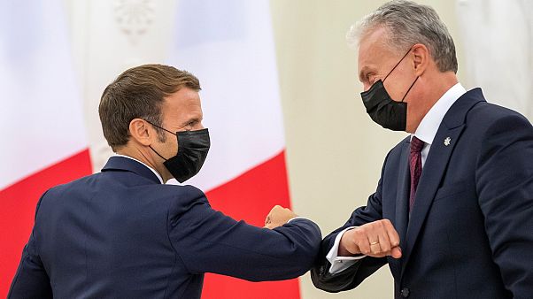 Le président français Emmanuel Macron et son homologue lituanien, Gitanas Nauseda, le 28/09/20 à Vilnius. Le président français Emmanuel Macron et son homologue lituanien, Gitanas Nauseda, le 28/09/20 à Vilnius.