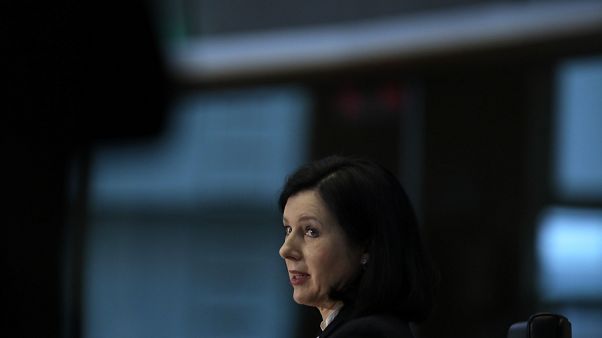 Scontro Orban-Jourova. Il premier ungherese chiede le dimissioni della Commissaria europea Scontro Orban-Jourova. Il premier ungherese chiede le dimissioni della Commissaria europea