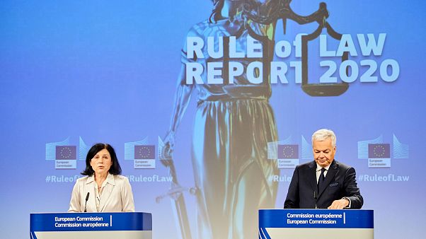 Vera Jourová és Didie Reynders a jogállamisági jelentés bemutatásán Vera Jourová és Didie Reynders a jogállamisági jelentés bemutatásán