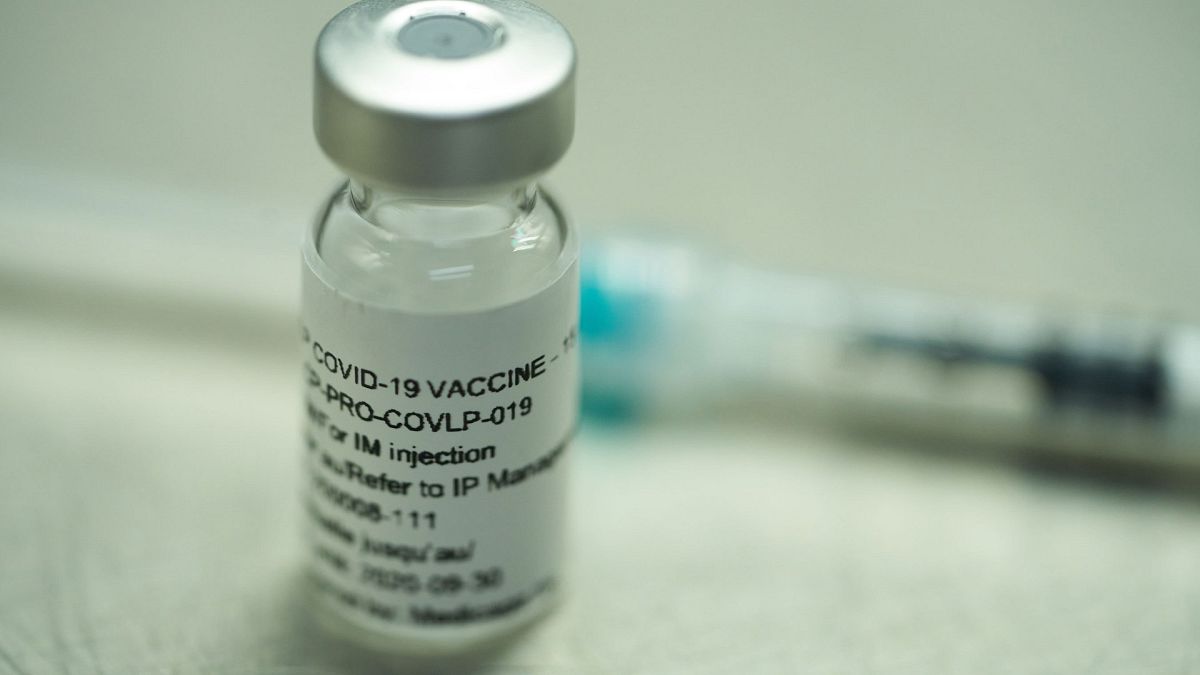 المرحلة الأولى من التجارب السريرية للقاح ضد كوفيد-19