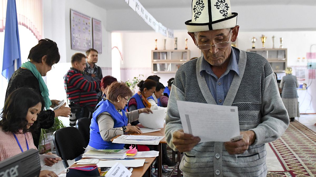 Парламентские выборы в Киргизии пройдут 4 октября