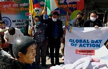 Manifestantes tibetanos protestam na Índia