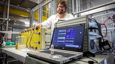 TU Graz researcher Stefan Spirk has found a way to replace liquid electrolytes in redox flow batteries with vanillin.