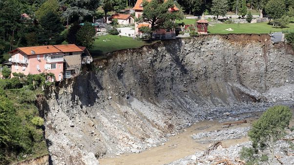 Der Fluss Vésubie war über die Ufer getreten Der Fluss Vésubie war über die Ufer getreten