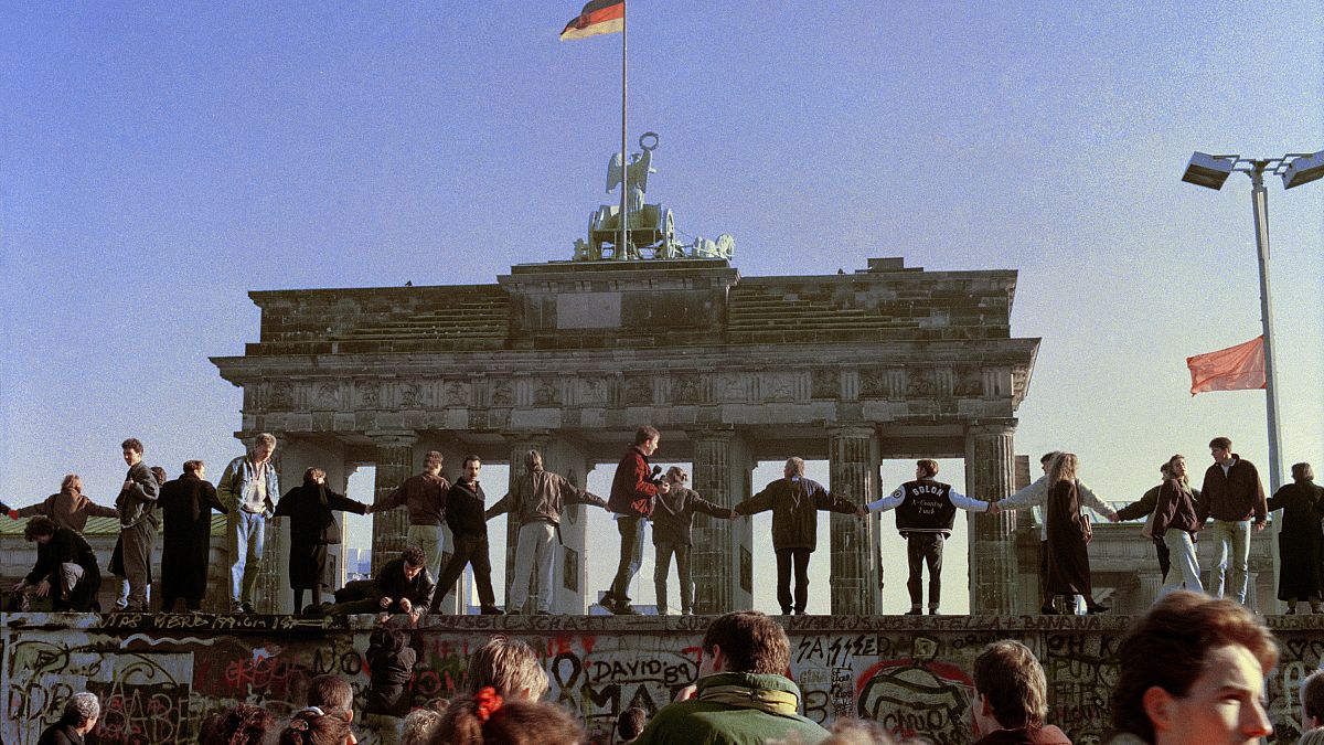 На следующий день после падения Берлинской стены. 10 ноября 1989 года