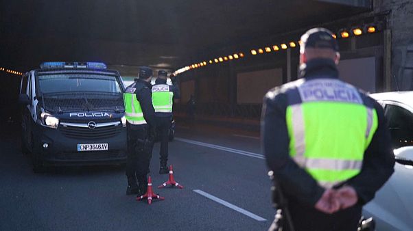 Controles en las carreteras de Madrid tras el confinamiento parcial Controles en las carreteras de Madrid tras el confinamiento parcial