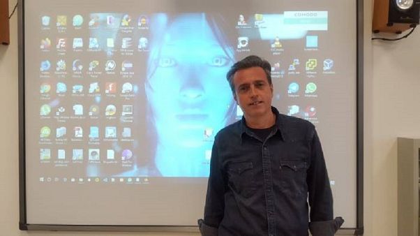 Κάρλο Ματζόνε: Δάσκαλος της χρονιάς που τιμήθηκε με το Global Teacher Prize 2020 Κάρλο Ματζόνε: Δάσκαλος της χρονιάς που τιμήθηκε με το Global Teacher Prize 2020