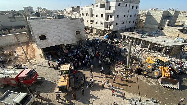 Suriye'nin kuzeyindeki Bab ilçesinde bombalı araç patladı Suriye'nin kuzeyindeki Bab ilçesinde bombalı araç patladı