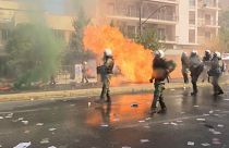 اشتباكات بعد صدور الحكم القضائي ضد حزب الفجر الذهبي في أثينا