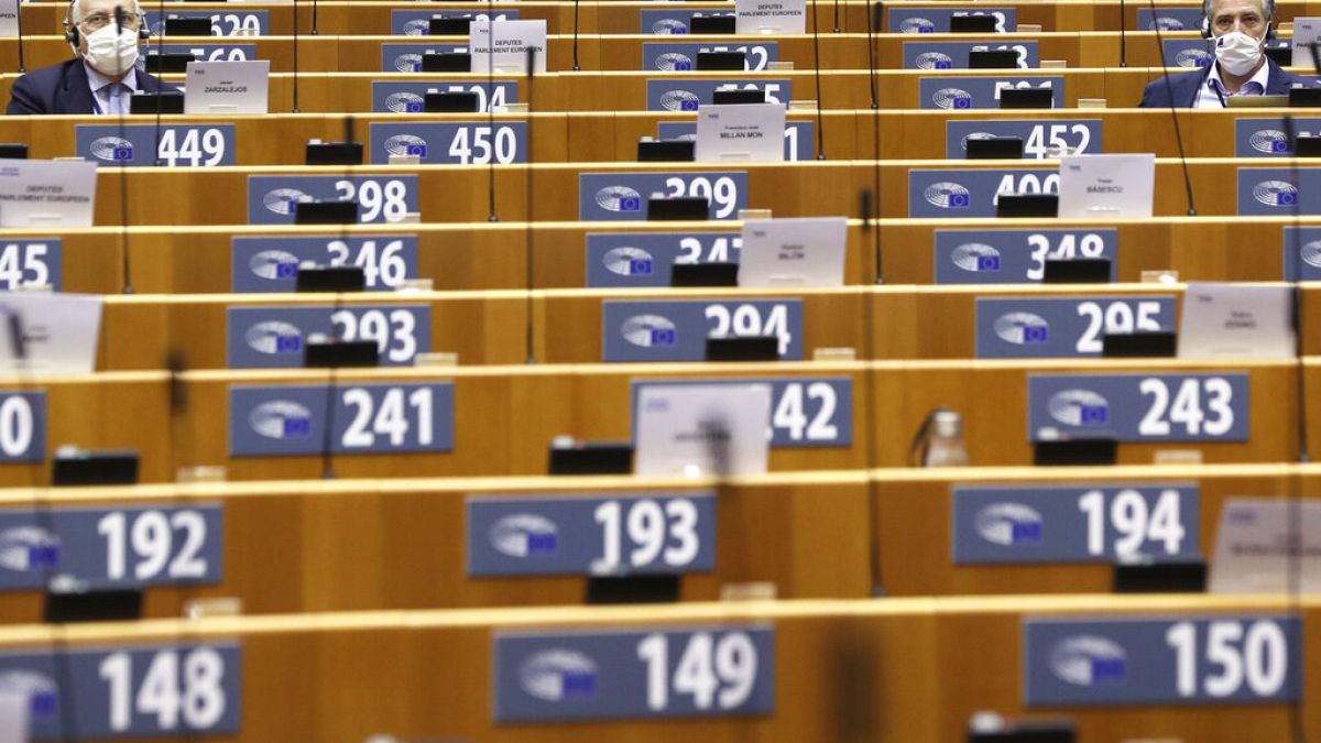 Az Európai Parlament padsorai Brüsszelben