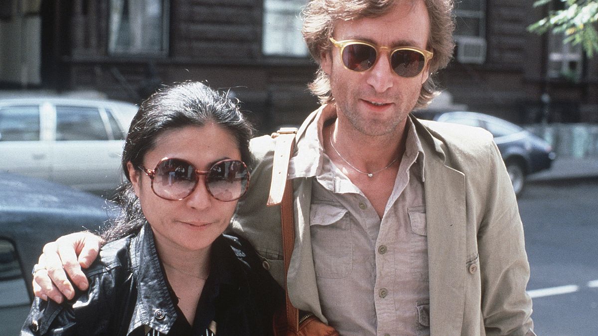 John Lennon y Yoko Ono llegan al estudio de grabación The Hit Factory, Nueva York, 22 de agosto de 1980,
