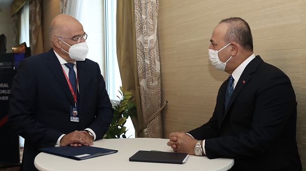 Çavuşoğlu - Dendias Bratislava'da görüştü Çavuşoğlu - Dendias Bratislava'da görüştü