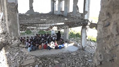 L'école dans les ruines, près de Taëz, au Yémen
