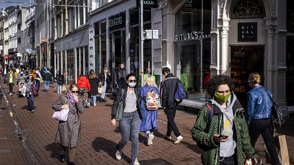 Rua de comércio em Amesterdão Rua de comércio em Amesterdão
