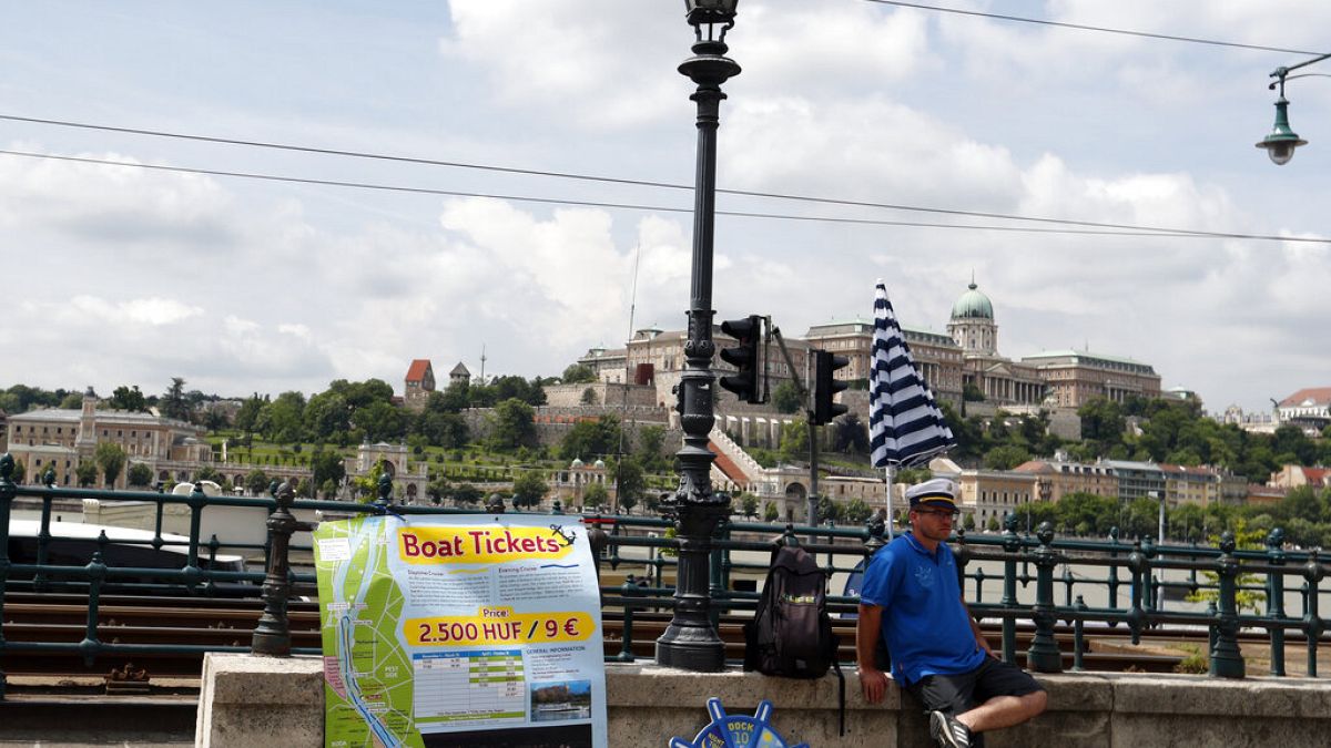 Los turistas extranjeros han desaparecido de las calles de Budapest