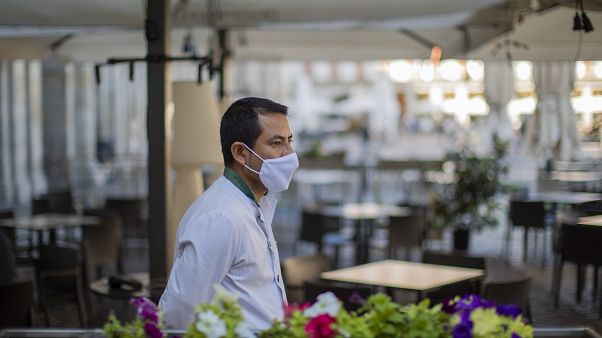 A kocsmákról és az edzőtermekről már lemondott a legtöbb európai kormány A kocsmákról és az edzőtermekről már lemondott a legtöbb európai kormány