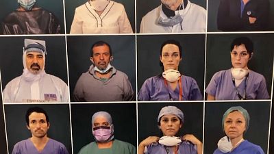 Una exposición fotográfica en Roma retrata y honra la cara más amable de la pandemia
